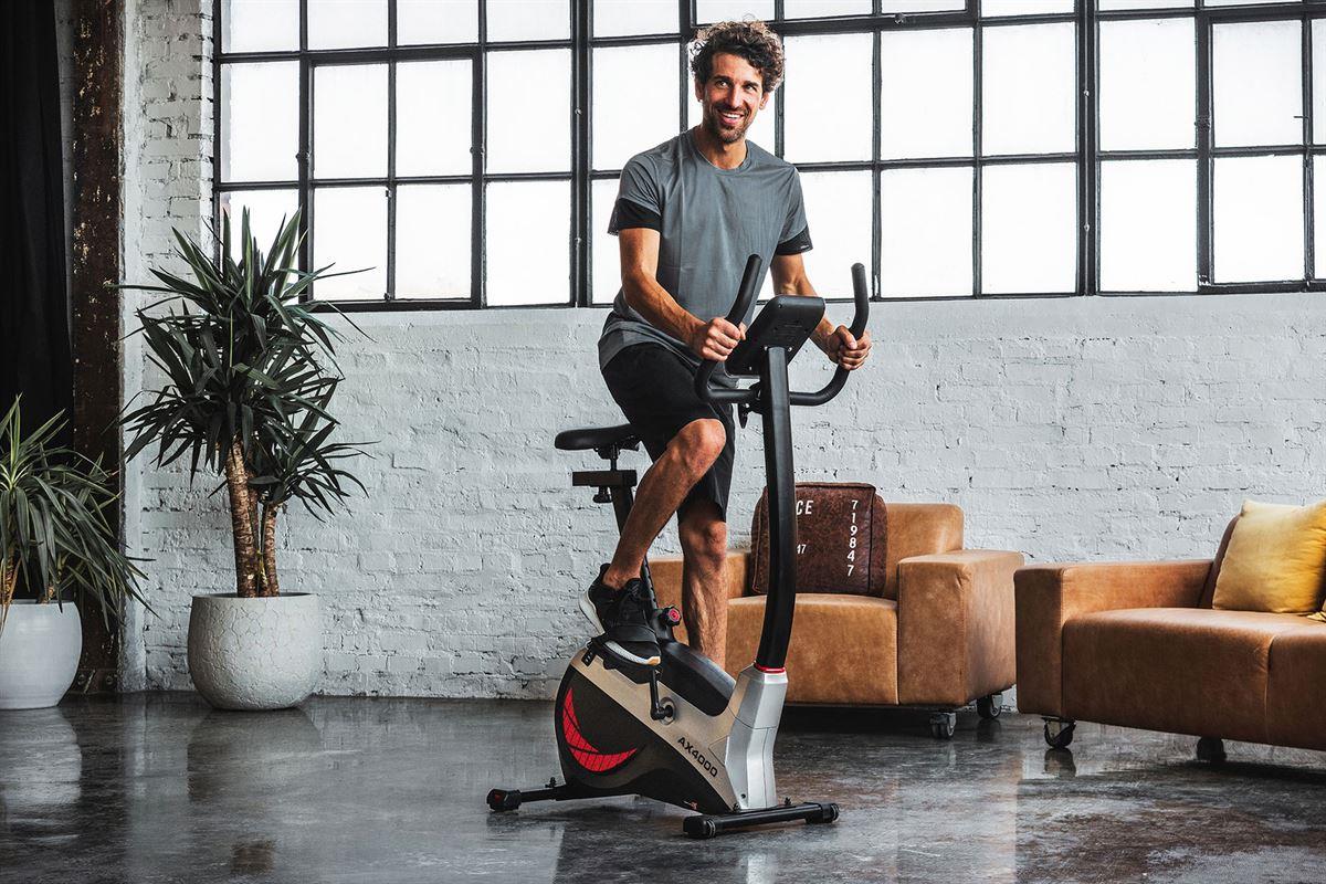 Christopeit Heimtrainer Ergometer AX 4000 mit Kino Map App