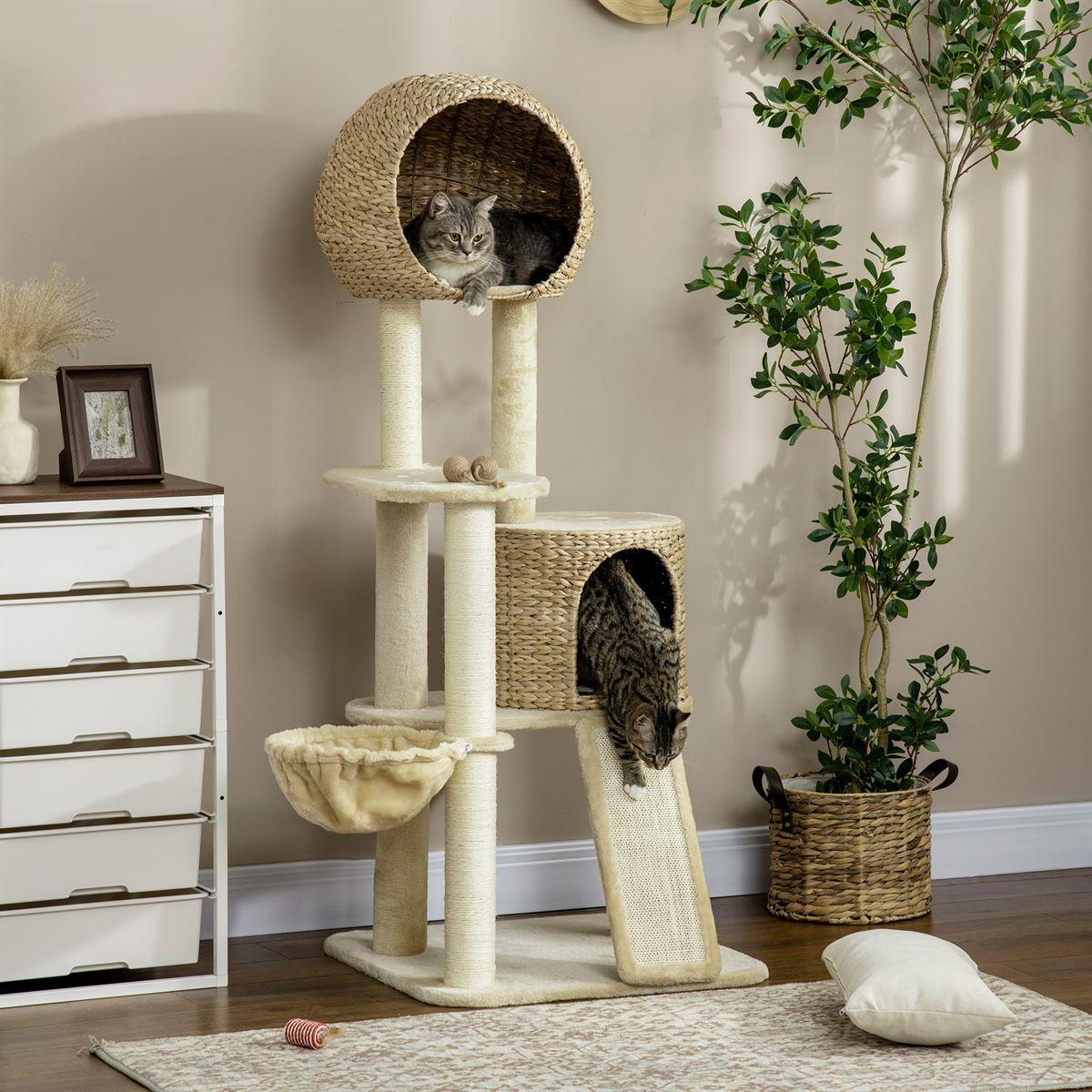 Kratzbaum mit Katzenhaus beige